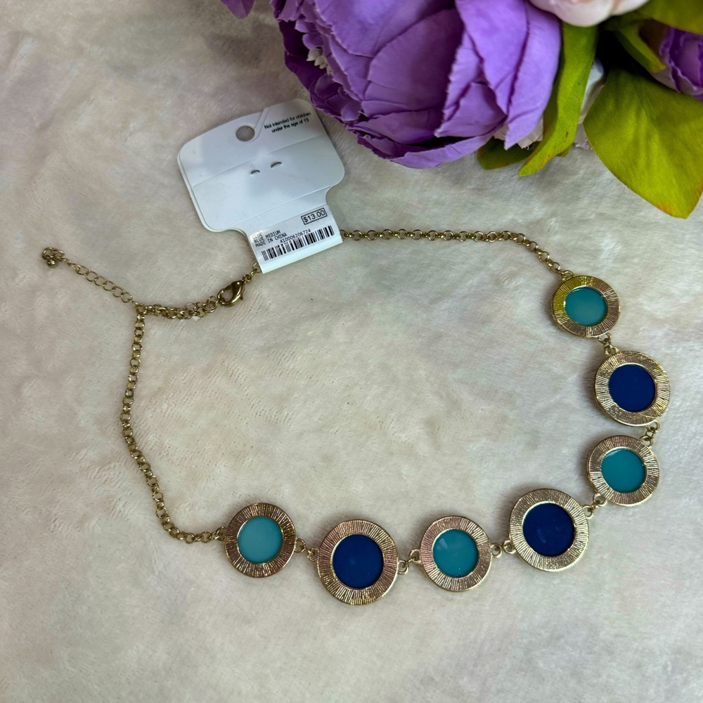 NWT Charming Charlie Blue and Green Statement Necklace - Picture 4 of 4